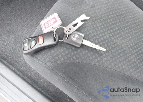 2011 Nissan Versa 1.8S z USA, uszkodzony, nr VIN 3N1BC1CP2BL484566